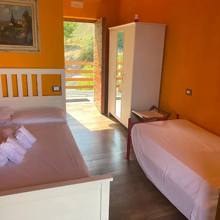Lo Scoiattolo Country House