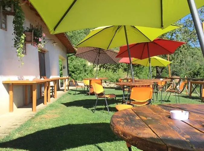 Lo Scoiattolo Фермерский дом Montorio al Vomano