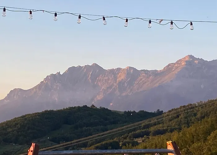 Lo Scoiattolo Фермерский дом Montorio al Vomano